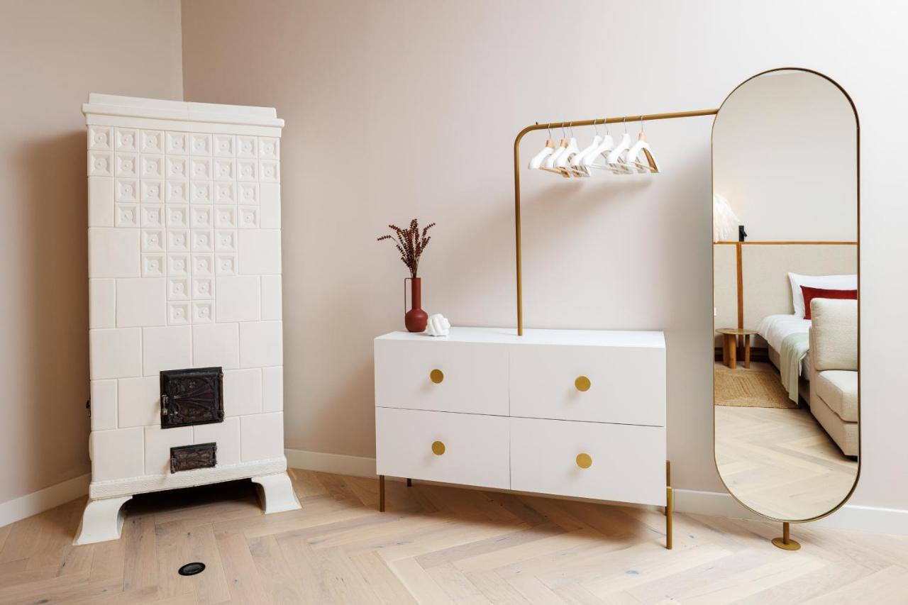 Aries' Collection Luxury Suites Брашов Екстериор снимка